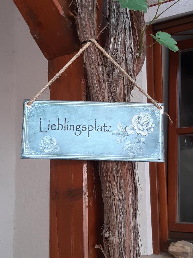 Weingut Engelhardt Lägenhet Rottingen Exteriör bild